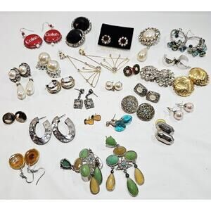 Lot of 24 Pairs of Vintage Clip-on & Post Earrings &1 Rhinestone/Pearl Brooch